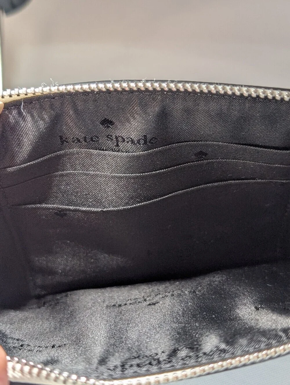 Kate Spade Lucy Medium L Zip Wristlet Wallet Gray And Ivory Color Block